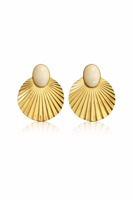 Pirinç Üzeri Altın Kaplama Beyaz Doğaltaşlı Yelpaze Form Kadın Küpe