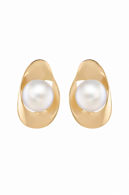 Pirinç Üzeri Altın Kaplama İnci Detaylı Kadın Küpe